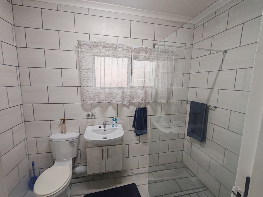 3 Bedroom Property for Sale in Windsor Park Eastern Cape